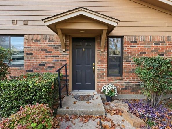 5642  Cedar Creek Drive , Benbrook Texas 76109