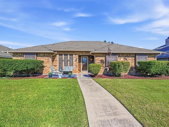 217  Faircrest Drive , Garland Texas 75040