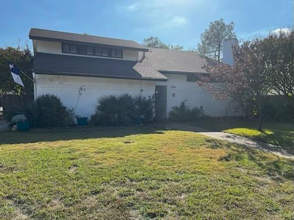 2706 S Surrey Drive , Carrollton Texas 75006