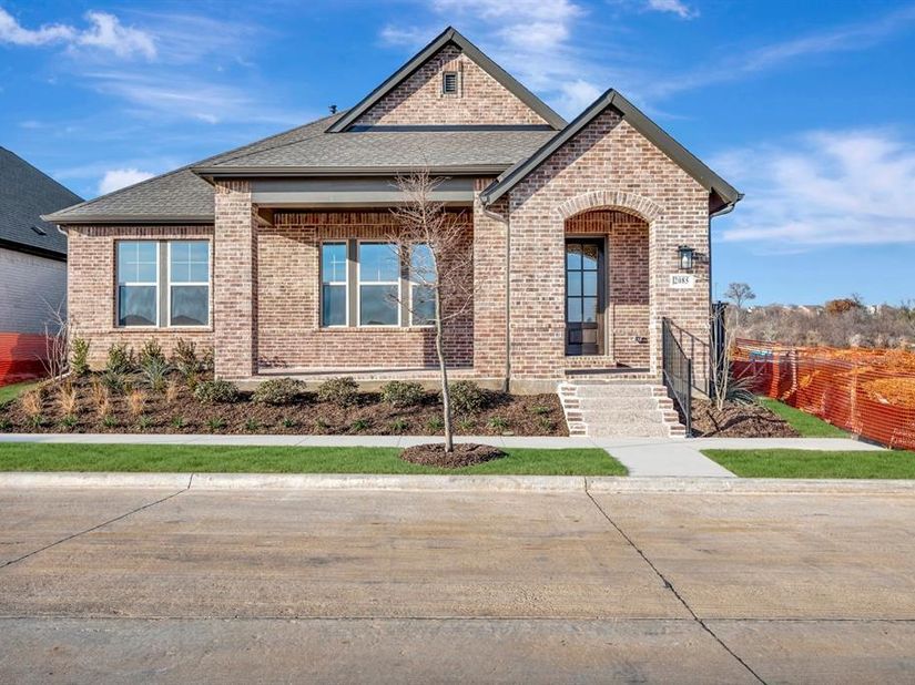 2085  Pine Grove Lane , Arlington Texas 76005