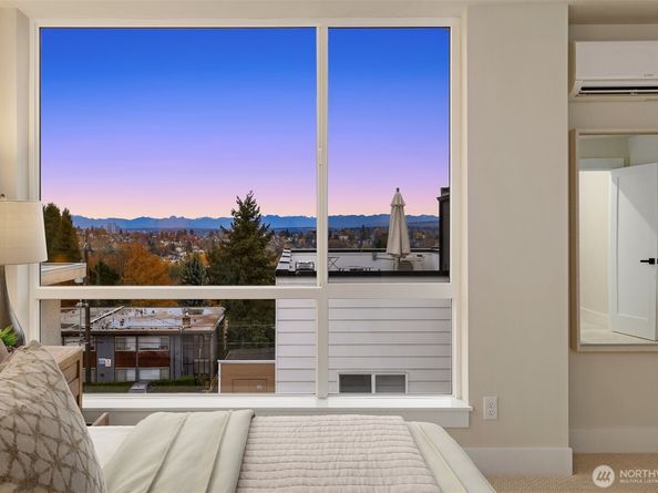 1313 14th Avenue S B, Seattle WA 98144