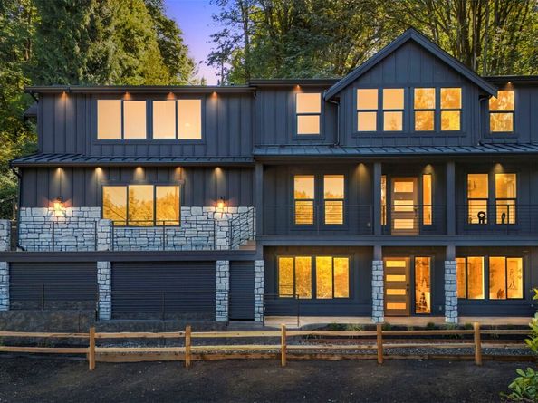 10661 Forbes Creek Drive, Kirkland WA 98033