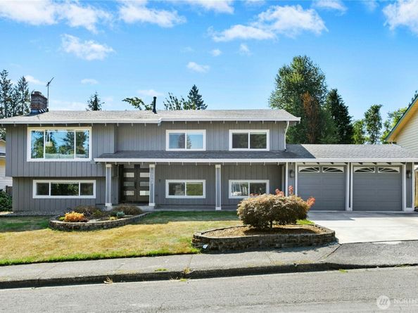 12563 SE 71st Street, Newcastle WA 98056