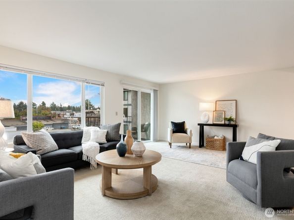 12300 28th Avenue NE 208, Seattle WA 98125