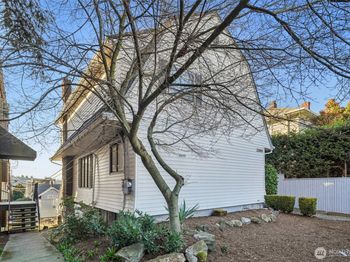 2349 Boylston Avenue E