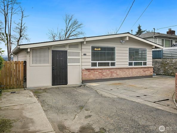 7226 33rd Avenue S, Seattle WA 98118