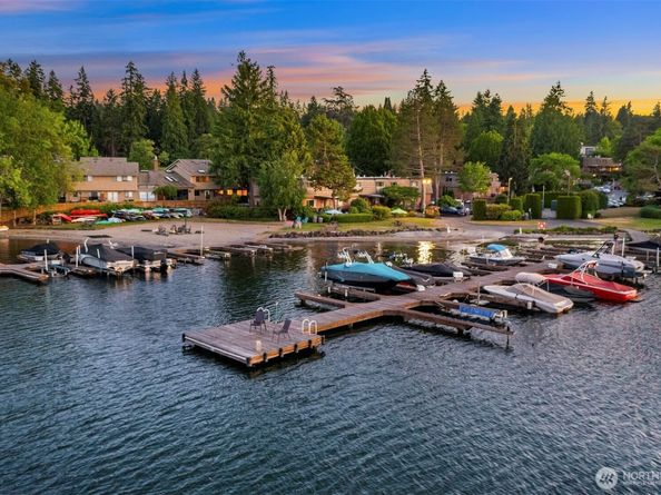 3834 175th Avenue NE 22, Redmond WA 98052