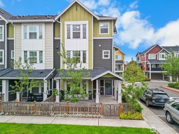 3280 SW Graham Street