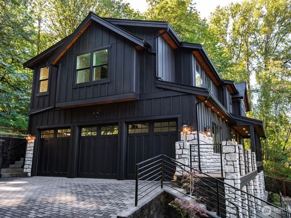 10661 Forbes Creek Drive, Kirkland WA 98033