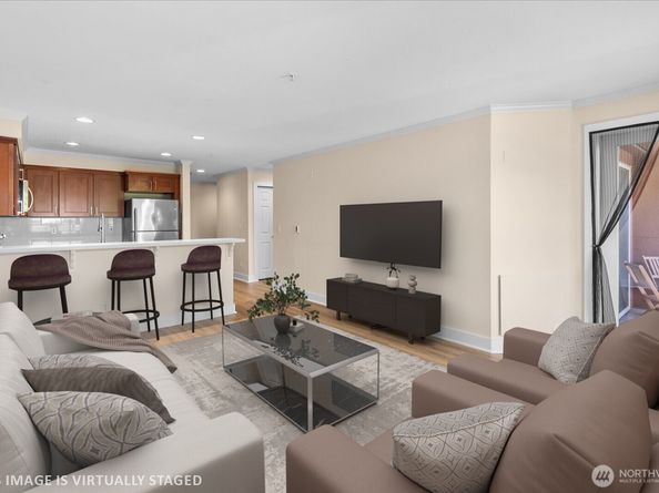 1417 Queen Anne Avenue N 313, Seattle WA 98109