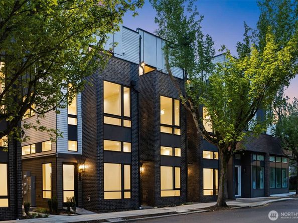 1108 C 34th Avenue, Seattle WA 98122