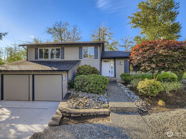 17217 NE 14th Street, Bellevue WA 98008