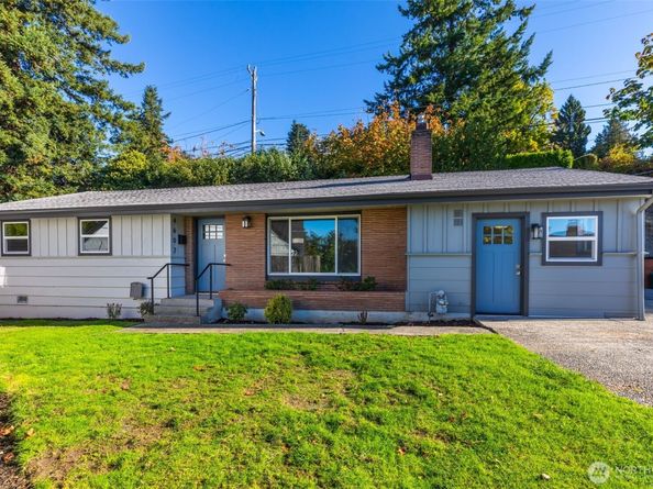 4602 SW Cloverdale Street, Seattle WA 98136