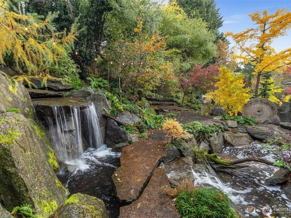 3007 S Court Street, Seattle WA 98144