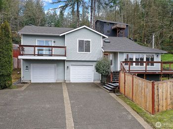 7239 Long Lake Road SE