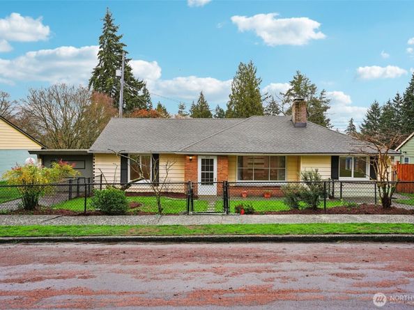 15314 Interlake Avenue N, Shoreline WA 98133