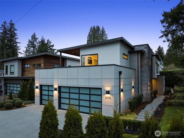 4605 108th Avenue NE, Kirkland WA 98033