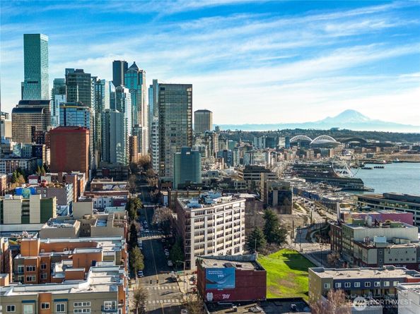 2621 2nd Avenue 706, Seattle WA 98121