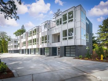 12225 Roseberg Avenue S