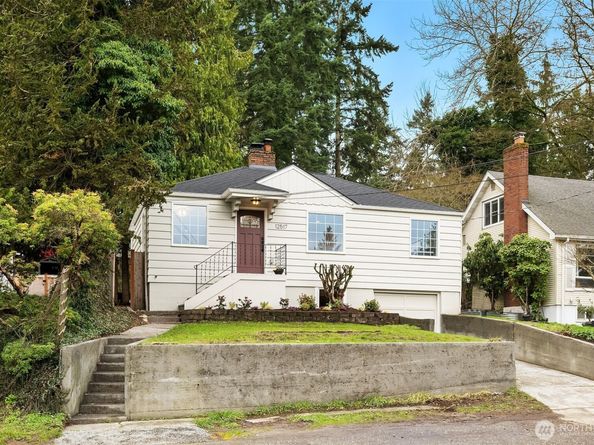 12517 22nd Avenue NE, Seattle WA 98125