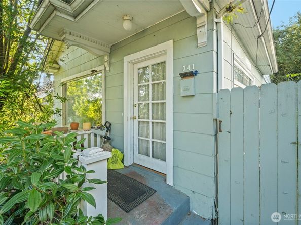 341 NE 51st Street, Seattle WA 98105