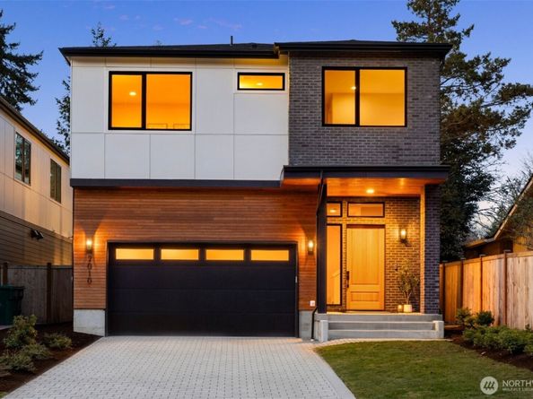 7010 NE 134th Street, Kirkland WA 98034
