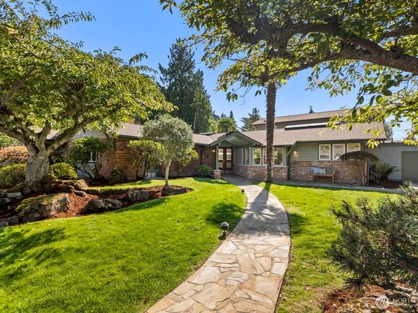 9712 50th Avenue SW, Seattle WA 98136