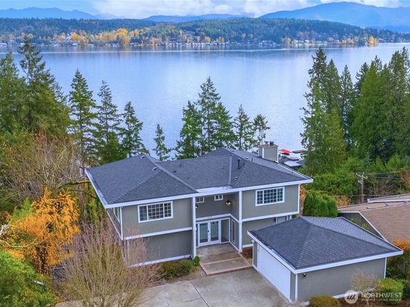110 174th Place NE, Bellevue WA 98008