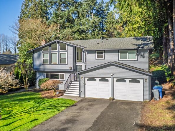 3718 NE 189th Place, Lake Forest Park WA 98155