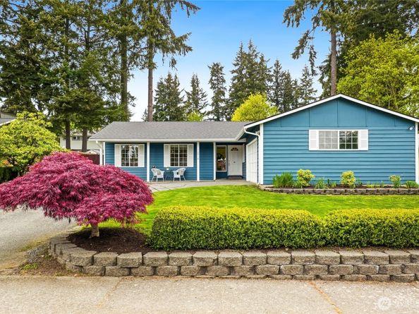 12018 NE 136th Place, Kirkland WA 98034