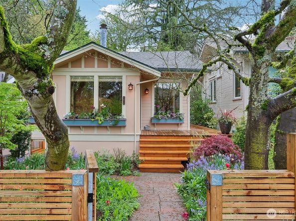 1514 NE 70th Street, Seattle WA 98115