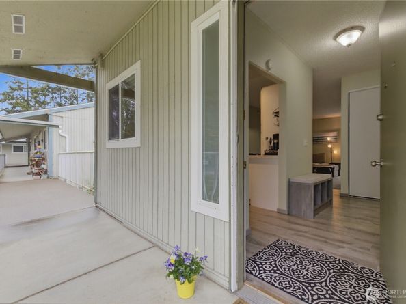 5804 200th Street SW C, Lynnwood WA 98036