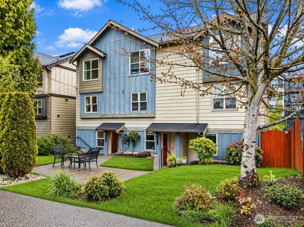 9010 18th Avenue SW B, Seattle WA 98106