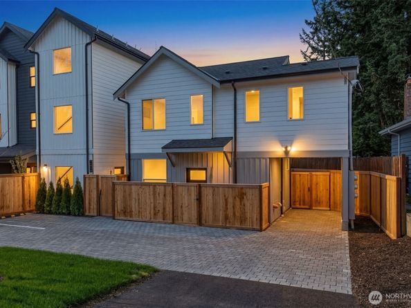 11013 Goodwin Way NE, Seattle WA 98125