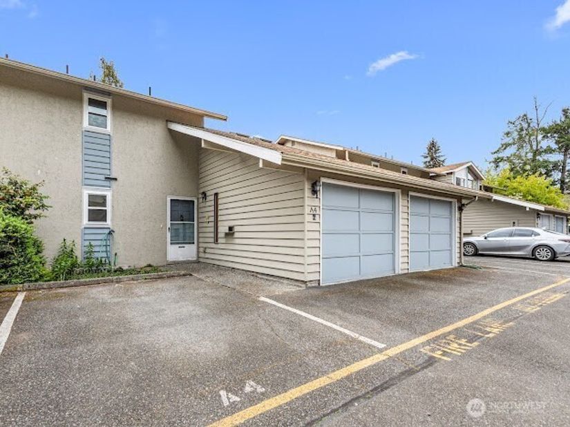 19203 40th Avenue W A4, Lynnwood WA 98036