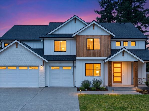 26518 127th Avenue SE, Kent WA 98030