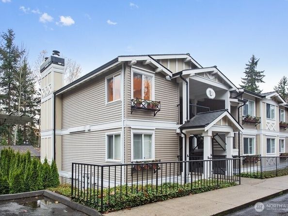11215 NE 128th Street L301, Kirkland WA 98034