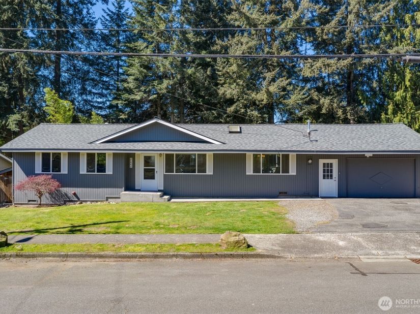 14225 104th Avenue NE, Kirkland WA 98034