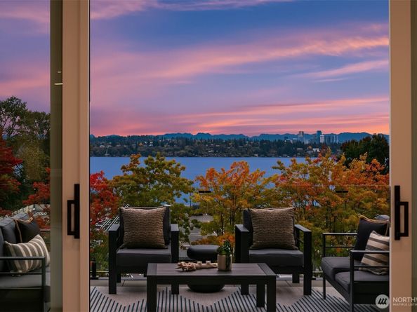 1027 McGilvra Boulevard E, Seattle WA 98112