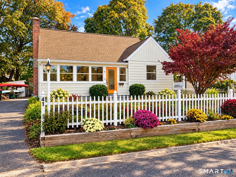 41 Baxter Drive, Norwalk CT 06854