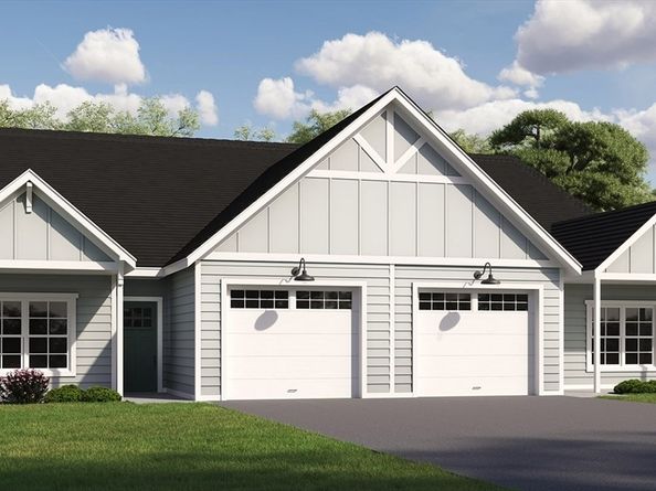 15 Fidelity Drive 70, Rutland MA 01543
