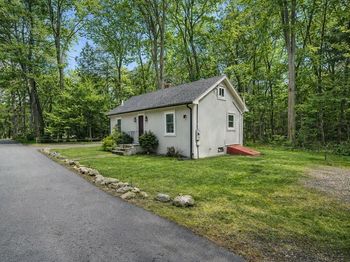 3 Riverside Dr