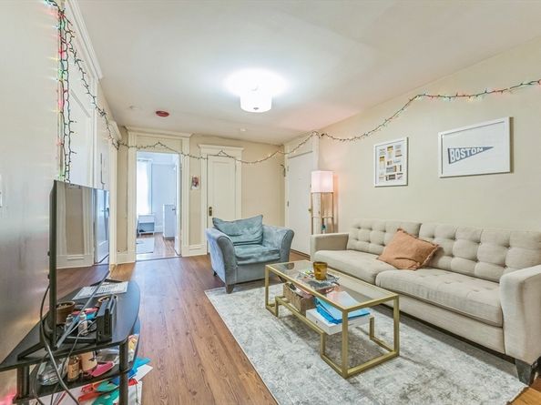 466 Commonwealth Ave 301, Boston MA 02215