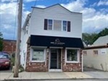 141 Essex St