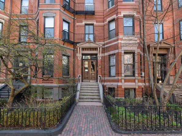 234 Marlborough St 1, Boston MA 02116