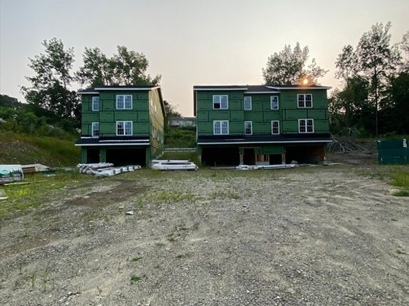 47R Yarnie 8B, Worcester MA 01602