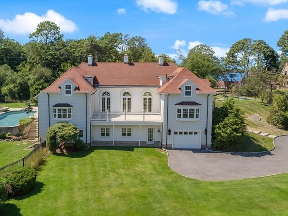 58 Eastern Point Blvd, Gloucester MA 01930