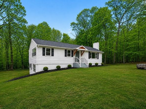 207 Bigelow St, Marlborough MA 01752
