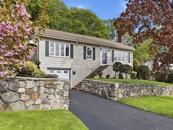 115 Collincote St, Stoneham MA 02180