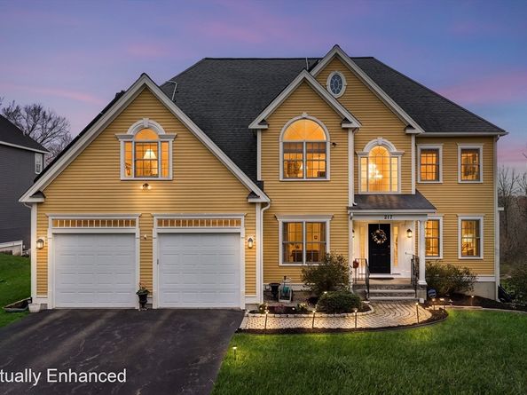 217 Magill Dr, Grafton MA 01519